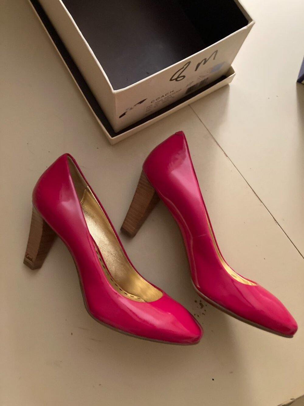 Coach Fuchsia Patent Leather Pumps - size 8 - Picture 4 of 8
